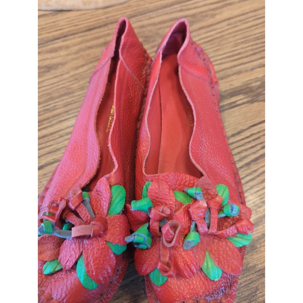 Tin Rui Shoes Womens 9 (260) Slip On Loafers Red & Green Flowers Leather Shoes - Picture 5 of 9